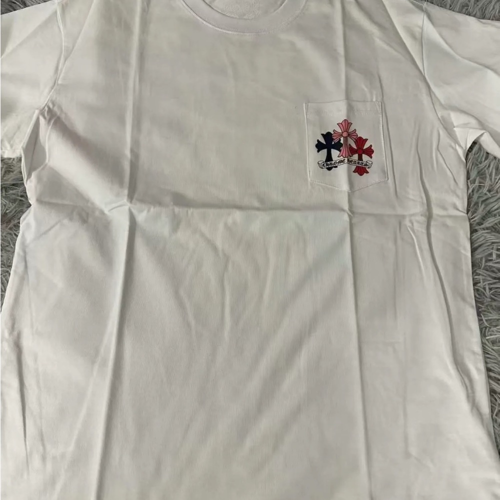 White Graphic Chrome heart T-Shirt
